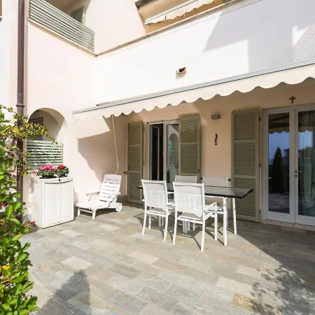 Cristina By Interhome Daire